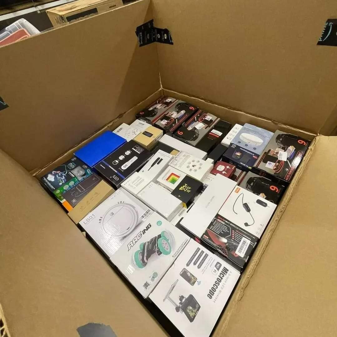 Electronics Mystery Boxes Pallet - Image 9