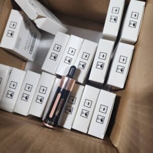 Mini cosmetics pallet